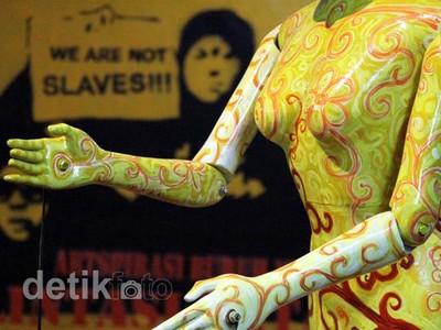 Beginilah Cara Seniman Merekam Derita TKI