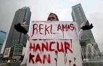 Dinilai Rusak Alam, Pengurukan Pantai Dikecam