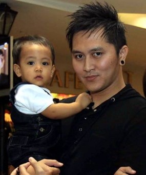 Demian Akui Hubungannya dengan Yulia Rachman Baik-baik Saja