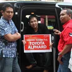 Arek Suroboyo Ketiban Rezeki Toyota Alphard