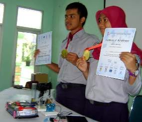 Photo Electro System Karya Siswa SMU 10 Malang Sabet Juara Dunia