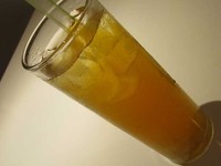 Minuman yang satu ini bisa menjadi pilihan tepat. Lychee Green Tea ini tampil begitu unik, bulatan bubble menghiasi permukaan gelas. Rasa bublenya sangat segar, begitu digigit akan langsung pecah dimulut.