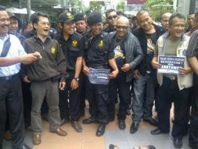 Jurnalis Bandung Tuntut Kasus Kekerasan Wartawan Diusut Tuntas