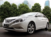 Saat dinyalakan, mesin Sonata lumayan responsif untuk ukuran mobil sedan berukuran besar seperti ini.