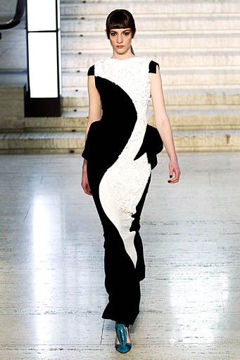Antonio Berardi. Fall/Winter 2012. London Fashion Weeek FW 2012. [dok. Antonio Berardi]
