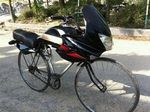 Setengah Motor Setengah Sepeda