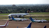 Keberhasilan pendaratan perdana pesawat super jumbo ini semakin menambah keyakinan PT Angkasa Pura II dalam mengelola Bandara Soekarno-Hatta, terutama dalam hal keselamatan. (Humas PT Angkasa Pura II).