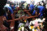 Suasana Haru Iringi Pemakaman Ongen