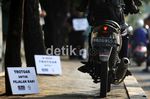 Diusir dari Trotoar, Pemotor Marah-marah
