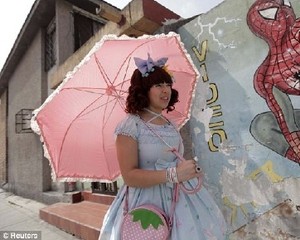 Wow! Tren Berbusana Lolita Mewabah ke Meksiko