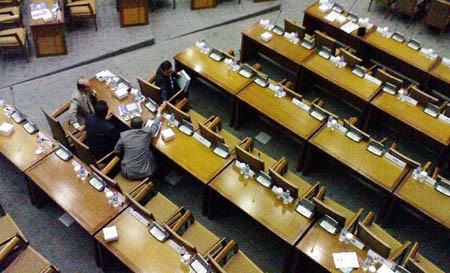 Parpol Tak Boleh Sembarang Rekrut Artis