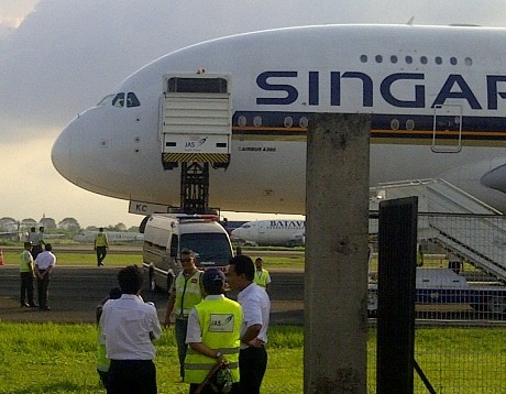 Jenazah Penumpang SQ Belum Diambil Keluarga