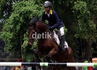 Event Apzia Grand Prix 2012 ini berlangsung selama tiga hari dari tanggal 10-13 Mei 2012, di Arthayasa Stbales, Cinere, Depok.