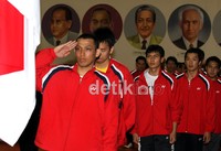 Tim Thomas Indonesia diperkuat oleh, sektor tunggal diisi Simon Santoso, Taufik Hidayat, Tommy Sugiarto, dan Dionysius Hayom Rumbaka. Sementara ganda diisi Bona Septano, Muhammad Ahsan, Markis Kido, Hendra Setiawan, Alvent Yulianto dan Rian Agung Saputra.