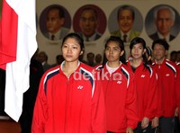Sementara tim Uber diisi oleh Maria Febe Kusumastuti, Adriyanti Firdasari, Lindaweni Fanetri, dan Bellaetrix Manuputty, Greysia Polii, Meiliana Jauhari, Anneke Feinya, Nitya Krishinda, Suci Rizky Andini, dan Della Destiara Haris. Tim Uber kali ini tanpa diperkuat oleh Lilyana Natsir yang akan fokus di Olimpiade.