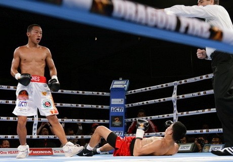 Menang KO di Ronde Kedua, Daud Yordan Juara Dunia IBO