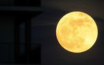 Indahnya Fenomena Supermoon