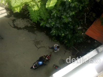 Pemotor Jatuh dari Jembatan Viaduk Gubeng