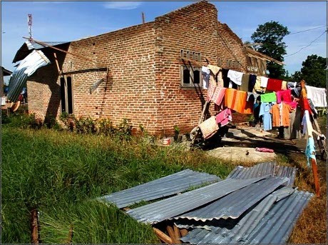 Puting Beliung Rusak Lebih dari 350 Rumah di Deli Serdang