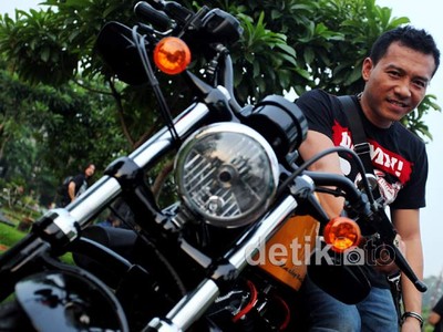 Anang Pamer Moge