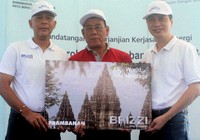 Kartu Brizzi tersebut bergambar Prambanan. (Humas BRI).