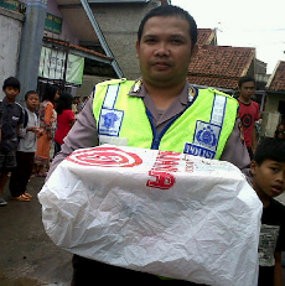 Mayat Bayi Perempuan Mengambang di Sungai