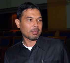 KPK Diminta Koordinasi ke Interpol Tangkap Neneng