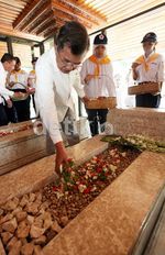 Hari Palang Merah, JK Ziarah ke Makam Bung Hatta