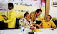 Rapat ini dihadiri petinggi PG seperti Luhut Pandjaitan, Agung Laksono dan Irsyad Sudiro.