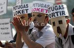 Pekerja Lepas PT KAI Minta Jadi Pegawai Tetap