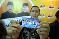 Kupon sembako tersebut didapat dari warga Menteng Tenggulun, Jakarta, bahwa ada pembagian sembako yang dilakukan oleh pasangan Fauzi Bowo - Nachrowi Ramli, namun ternyata palsu.
