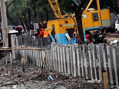 Cegah Longsor, Jl Martadinata Dibangun Turap