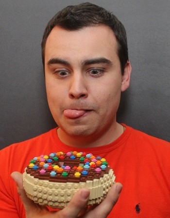 Nyam..nyam Makanan Ini Dibuat dari Lego!