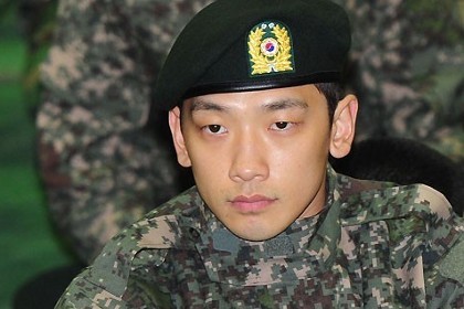 Rain Senang Belajar dari Senior Tentara yang Lebih Muda