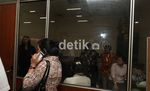 Wajah Sedih Keluarga Penumpang Sukhoi Superjet100