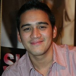 Mario Lawalata Ingin Peran Banci