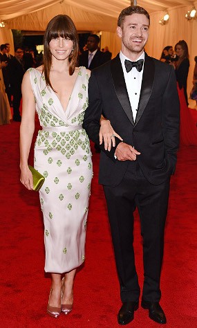 Justin Timberlake dan Jessica Biel Coba Cincin Kawin