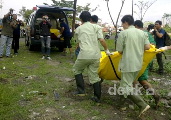 2 Makam Imigran Korban Kapal Tenggelam Dibongkar