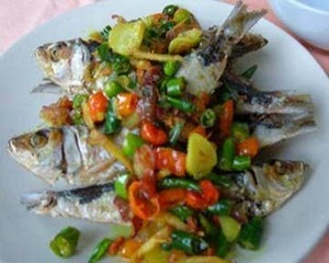 2 Kreasi Ikan Asin dengan Aneka Bumbu