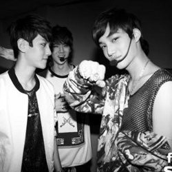 Paling Bungsu, EXO Selalu Dibantu Senior di SM Entertainment
