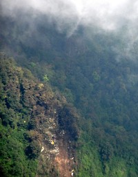 Pada saat pengambilan gambar, Danlanud Halim mengambil sendiri tempat jatuhnya pesawat naas tersebut. Dan hasilnya di tempat kejadian banyak berserakan puing-puing pesawat. (Pentak Lanud Halim).