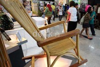 Pemerintah menyambut kritik ini dengan mengedukasi pelaku UKM dengan penggunaan teknologi tepat guna (small tools).
