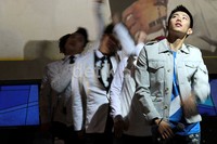 Di situ, Park menyanyikan lagu Know Your Name dan Girlfriend. Herianto Batubara/detikHot.