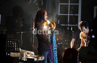 Ipang menerima banyak tamu yang hadir untuk mensupport album barunya itu, sebut saja seperti Ridho Slank yang juga berduet pada malam itu membawakan lagu Tarkam.