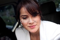 Olla melakoni wawancara usai menjadi host di acara DahSyat, Studio RCTI, Kebon Jeruk, Jakarta Barat, Kamis (10/5/2012). Gusmun/detikcom.