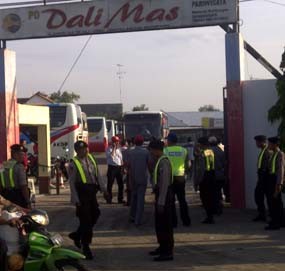 Bus AKDP Bojonegoro-Surabaya Akhirnya Beroperasi