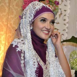 Wah, Anggunnya Ashanty Berjilbab