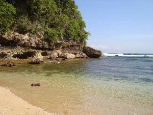 Pantai Ngliyep, Si Cantik dari Malang