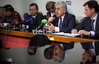 Head of United Aircraft Russia, Michael Poghosian turut hadir memberikan keterangan pers. Menurutnya, pilot Sukhoi Superjet 100, Alexander Yablontsev merupakan salah satu pilot terbaik Rusia.
