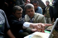 KNKT Rusia turut membantu investigasi kecelakaan pesawat Sukhoi Superjet 100 di Gunung Salak, Jawa Barat. Ramses/detikcom.